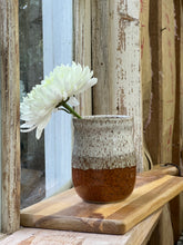 Load image into Gallery viewer, Round Sided Vase
