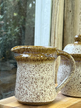 Load image into Gallery viewer, Cream and Sugar Set
